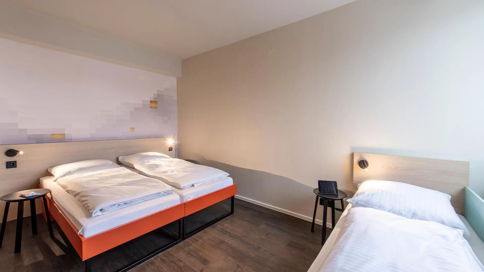 ***  Meininger Hotel Muenchen Zentrum Tyskland